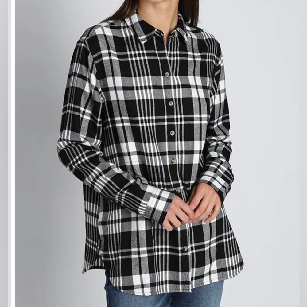 Jachs girlfriend plaid soft flannel shirt long sleeves black and white XS NWT